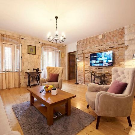 Apartment Capo Residence - Old Town - Parking Trogir Zewnętrze zdjęcie