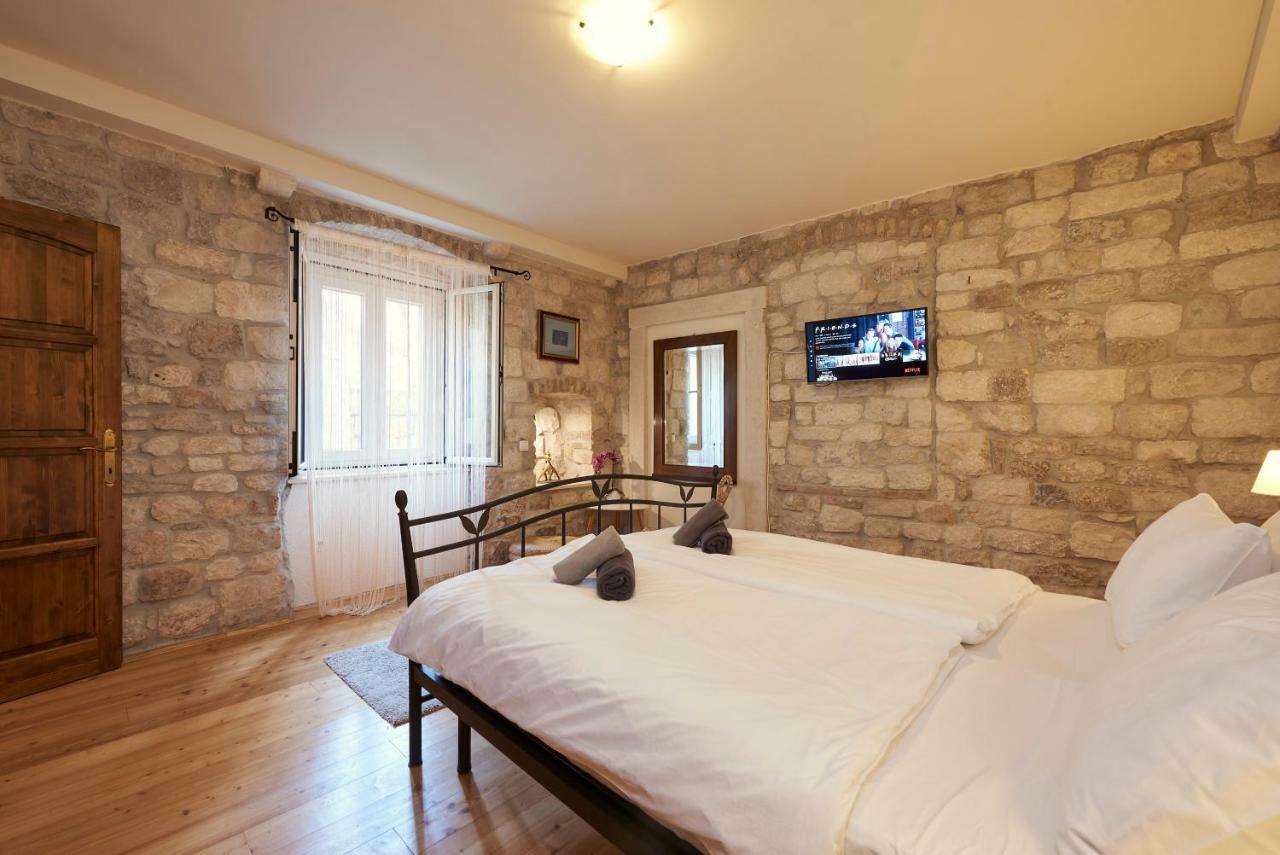 Apartment Capo Residence - Old Town - Parking Trogir Zewnętrze zdjęcie