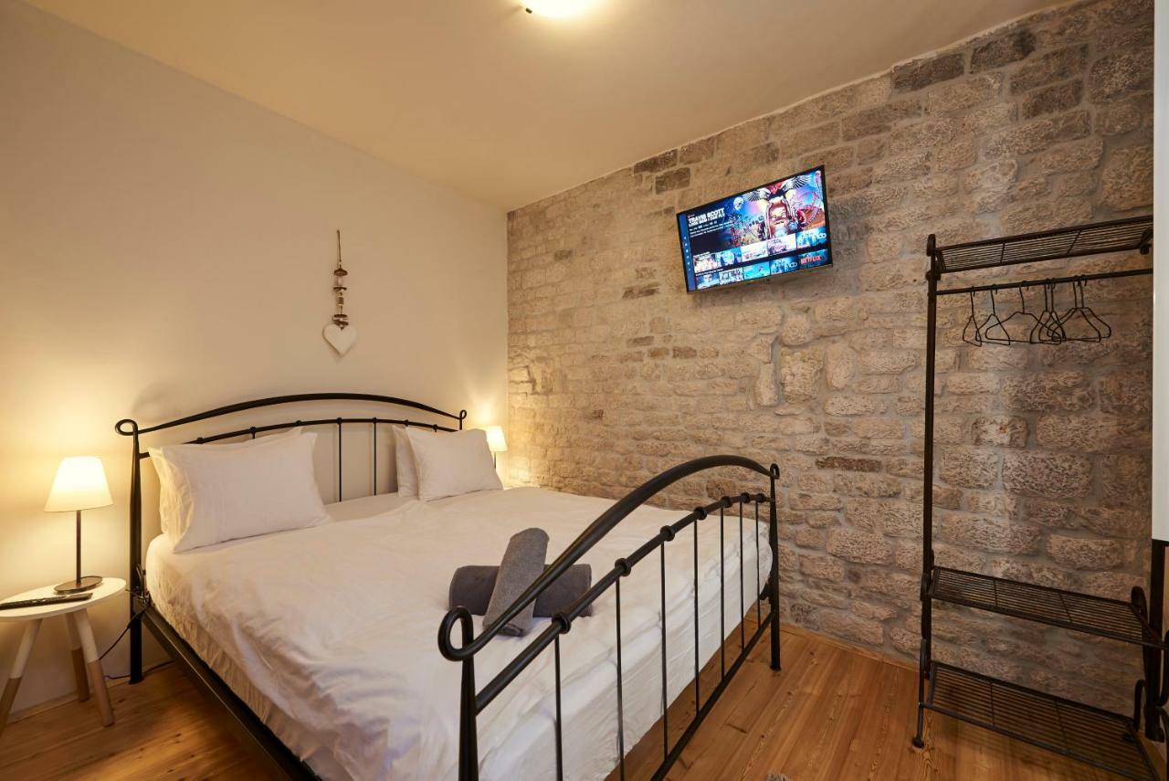 Apartment Capo Residence - Old Town - Parking Trogir Zewnętrze zdjęcie