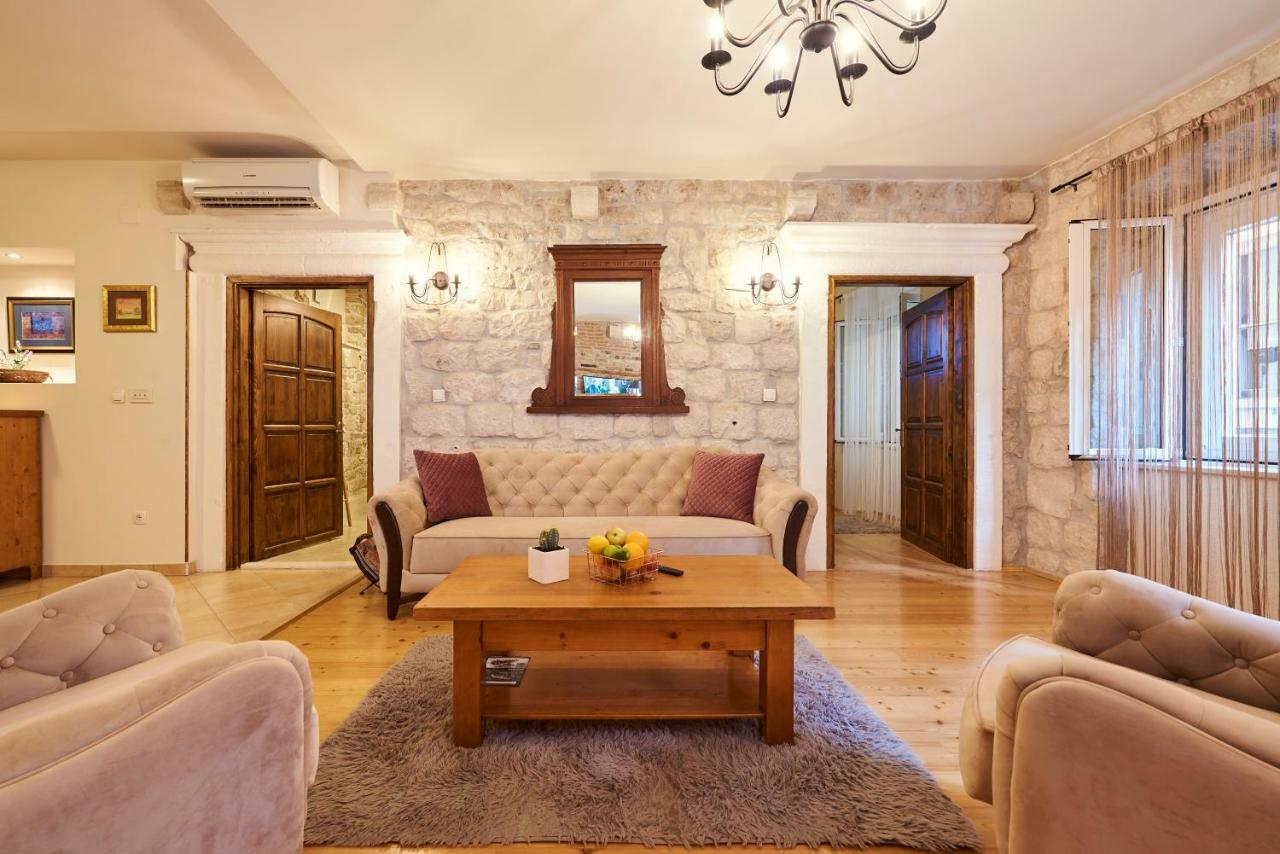 Apartment Capo Residence - Old Town - Parking Trogir Zewnętrze zdjęcie