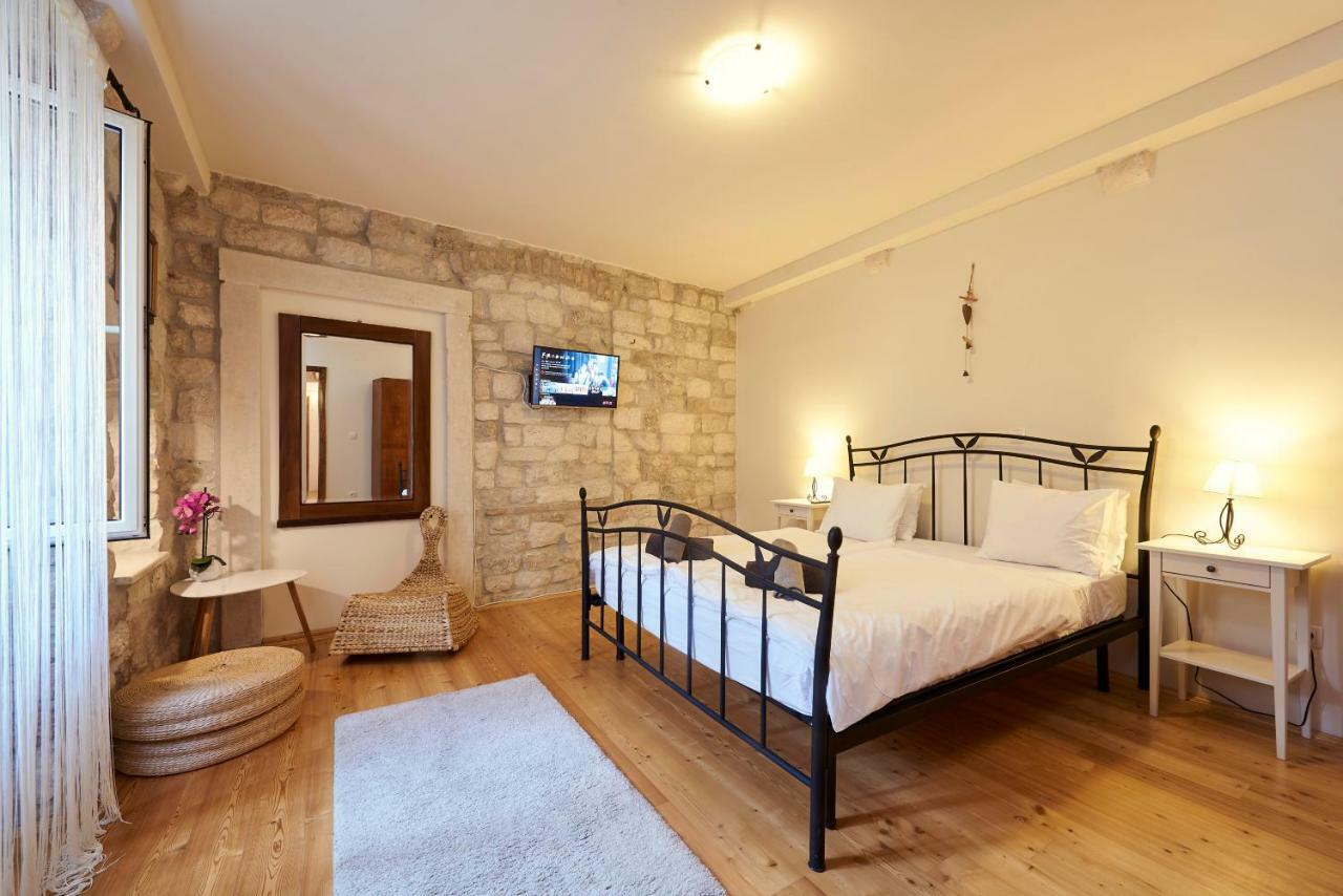Apartment Capo Residence - Old Town - Parking Trogir Zewnętrze zdjęcie