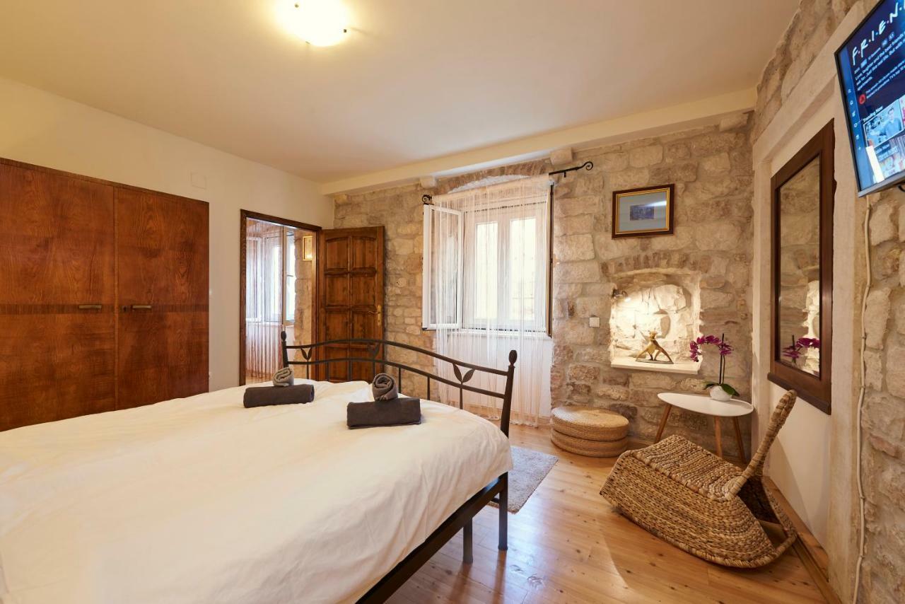 Apartment Capo Residence - Old Town - Parking Trogir Zewnętrze zdjęcie